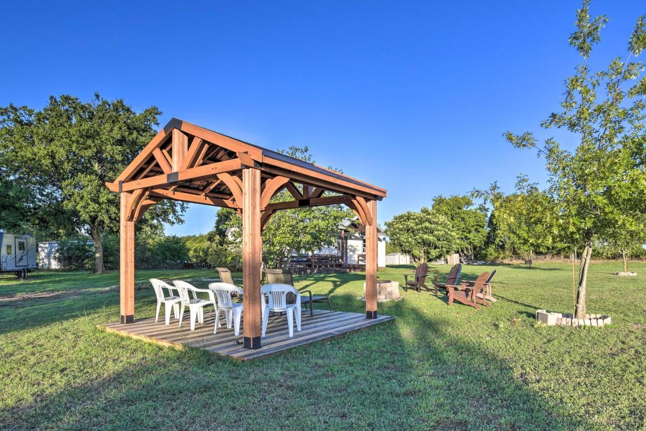 House On Cattle Farm Central To Temple And Waco Lorena Bagian luar foto